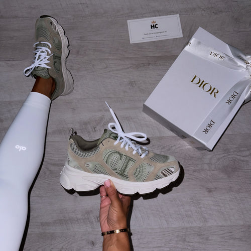 DIOR