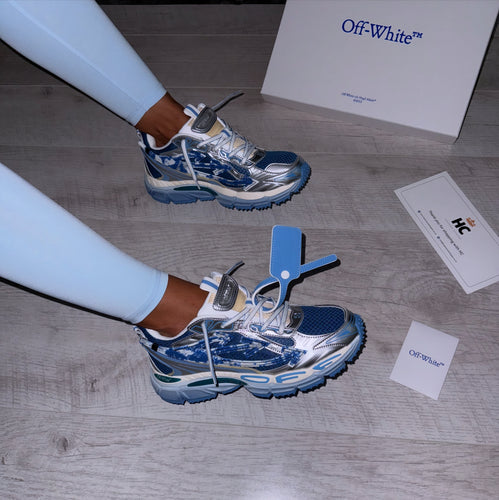 OFF WHITE