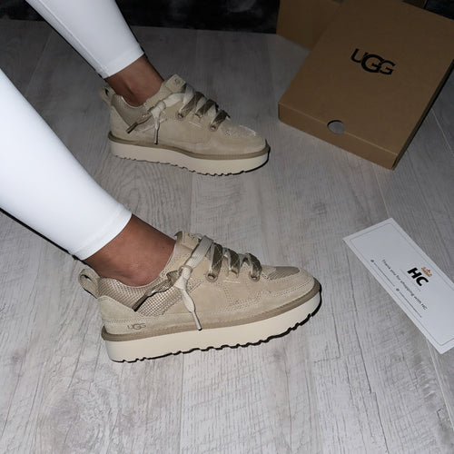 UGG