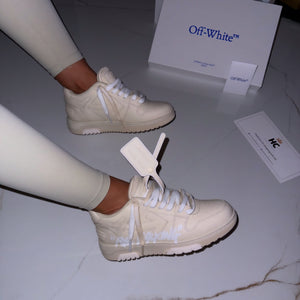 OFF WHITE