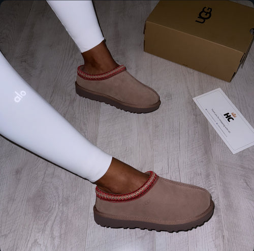 UGG