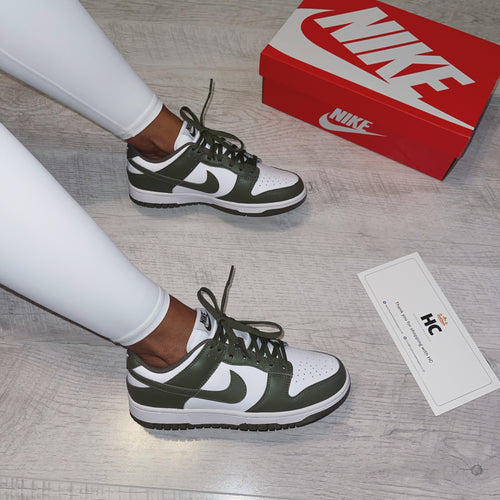 NIKE