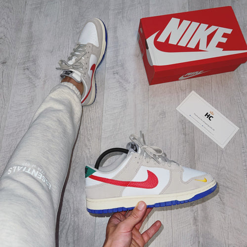 NIKE